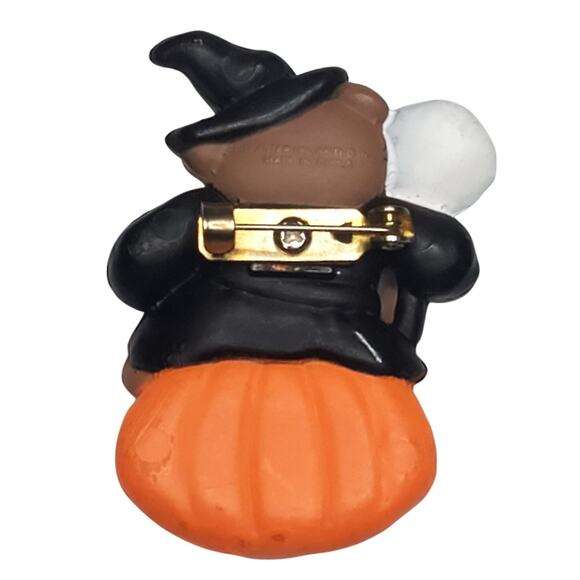 Vintage Halloween Witch Bear on Pumpkin Easter Unlimited Brooch Pin 2" Signed - Picture 2 of 4